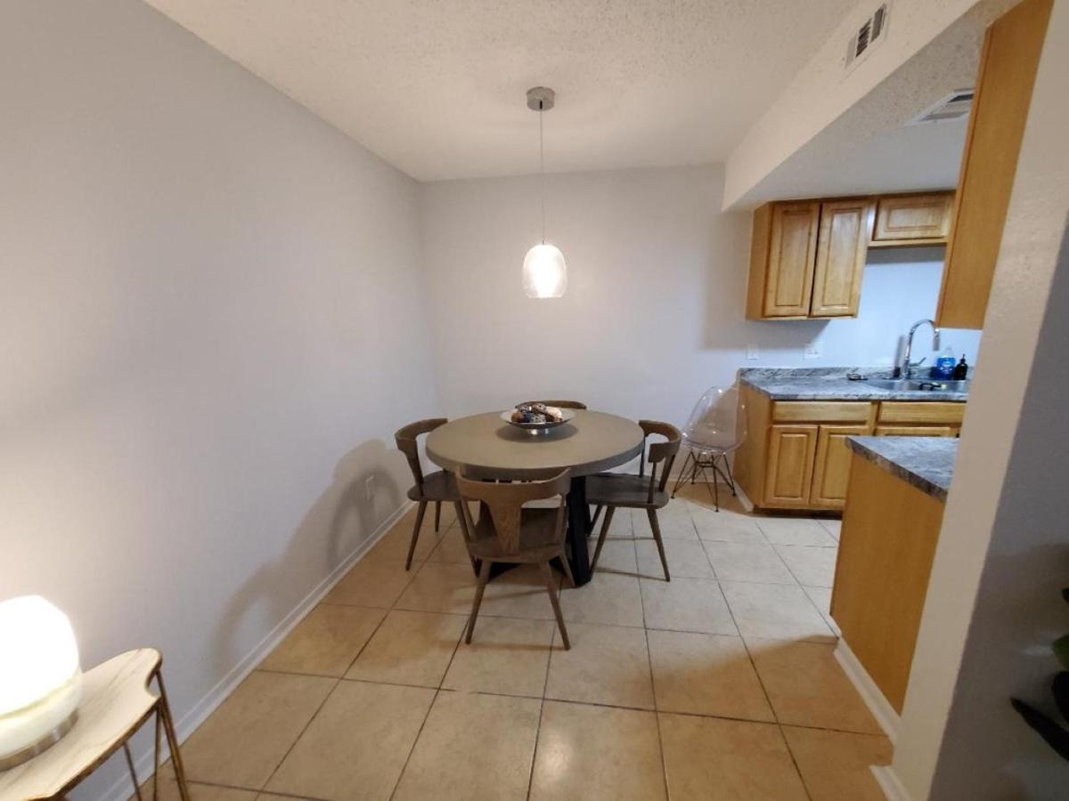 Condo Near Downtown Austin - 2Br Екстериор снимка