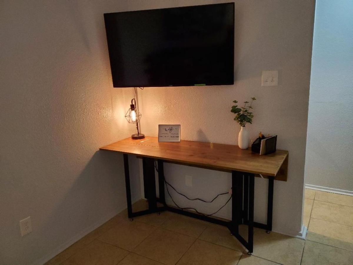 Condo Near Downtown Austin - 2Br Екстериор снимка